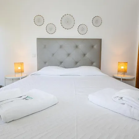 B11 - Way Apartment